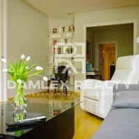 Flat in Spain, Catalunya, Barcelona, 220 sq.m.