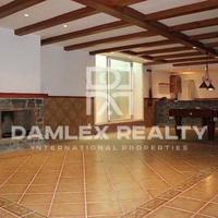 Villa in Spain, Catalunya, Begur, 441 sq.m.