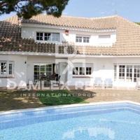 Вилла в Испании, Каталония, Багур, 307 кв.м.