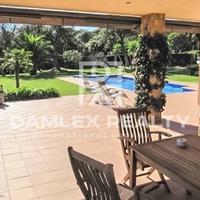 Вилла в Испании, Каталония, Жирона, 320 кв.м.