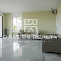 Villa in Spain, Catalunya, Barcelona, 500 sq.m.