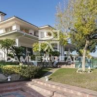 Villa in Spain, Catalunya, Barcelona, 500 sq.m.