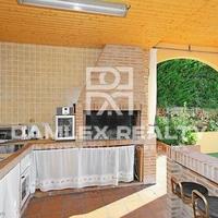 Villa in Spain, Catalunya, Girona, 220 sq.m.