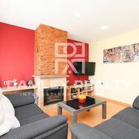 Villa in Spain, Catalunya, Girona, 220 sq.m.