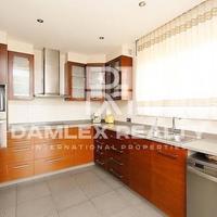 Villa in Spain, Catalunya, Girona, 220 sq.m.