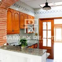 House in Spain, Catalunya, Girona, 550 sq.m.