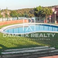 Villa in Spain, Catalunya, Girona, 375 sq.m.