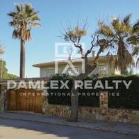 Villa in Spain, Catalunya, Begur, 820 sq.m.