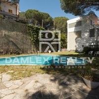 Villa in Spain, Catalunya, Begur, 526 sq.m.