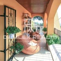 Villa in Spain, Catalunya, Girona, 350 sq.m.