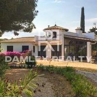 Другая коммерческая недвижимость в Испании, Каталония, Жирона, 268 кв.м.