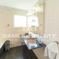 Villa in Spain, Catalunya, Girona, 220 sq.m.