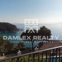 Villa in Spain, Catalunya, Girona, 220 sq.m.