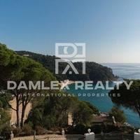 Villa in Spain, Catalunya, Girona, 220 sq.m.