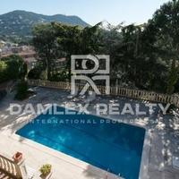Villa in Spain, Catalunya, Begur, 350 sq.m.