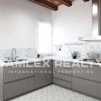 Квартира в центре города в Испании, Каталония, 80 кв.м.