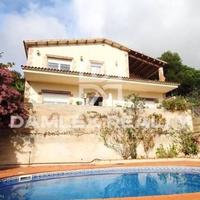 Villa in Spain, Catalunya, Girona, 230 sq.m.
