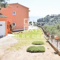 Villa in Spain, Catalunya, Girona, 215 sq.m.