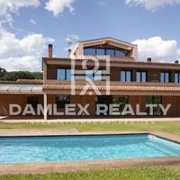 Вилла в Испании, Каталония, Багур, 700 кв.м.