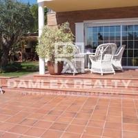 Villa in Spain, Catalunya, Begur, 400 sq.m.