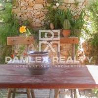 Villa in Spain, Catalunya, Girona, 1200 sq.m.