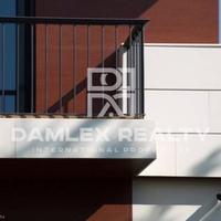 Вилла в пригороде в Испании, Каталония, Барселона, 1001 кв.м.