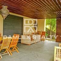 Вилла в Испании, Каталония, Жирона, 360 кв.м.