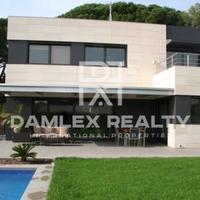 Вилла в Испании, Каталония, Багур, 570 кв.м.