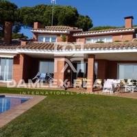 Вилла в Испании, Каталония, Багур, 460 кв.м.