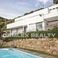 Вилла в Испании, Каталония, Багур, 350 кв.м.