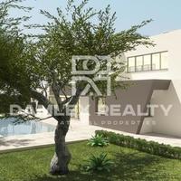 Villa in Spain, Catalunya, Girona, 300 sq.m.