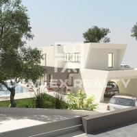 Villa in Spain, Catalunya, Girona, 300 sq.m.