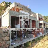 Villa in Spain, Catalunya, Girona, 600 sq.m.
