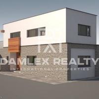 Villa in Spain, Catalunya, Girona, 242 sq.m.