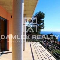 Вилла в Испании, Каталония, Жирона, 380 кв.м.