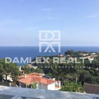 Villa in Spain, Catalunya, Girona, 550 sq.m.