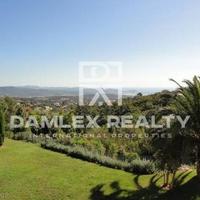 Villa in Spain, Catalunya, Girona, 408 sq.m.