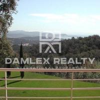 Villa in Spain, Catalunya, Girona, 408 sq.m.