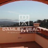 Villa in Spain, Catalunya, Girona, 408 sq.m.