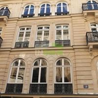 Apartment in France, Ile-de-France, Paris, 135 sq.m.