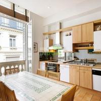 Apartment in France, Ile-de-France, Paris, 140 sq.m.