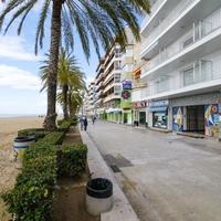 Квартира на первой линии моря/озера в Испании, Каталония, Багур