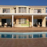 Villa at the second line of the sea / lake in Republic of Cyprus, Eparchia Pafou
