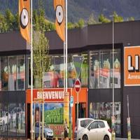 Shopping center in Switzerland, Lens