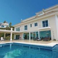 Villa in Spain, Andalucia, 692 sq.m.