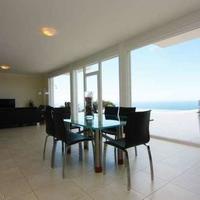 Villa in Spain, Andalucia, 692 sq.m.