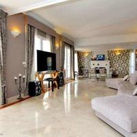 Villa in Spain, Andalucia, 393 sq.m.