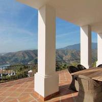 Villa in Spain, Andalucia, 393 sq.m.