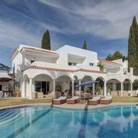 Villa in Spain, Andalucia, 952 sq.m.