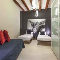 Flat in Spain, Catalunya, Ciutat Vella, 132 sq.m.